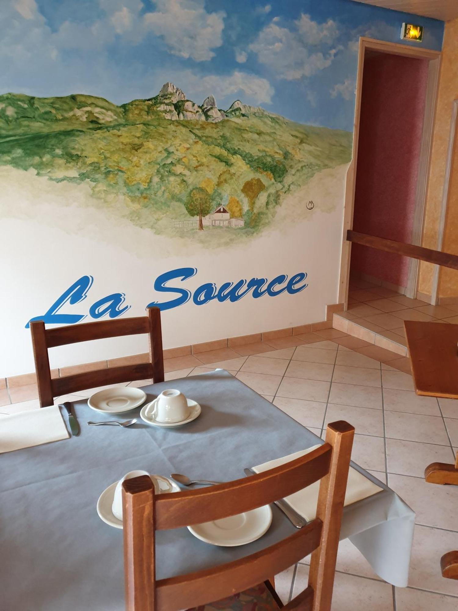 La Source Jacquet Depuis 1954 Hotel Et Studio Saint-Jean-de-Chevelu Екстер'єр фото